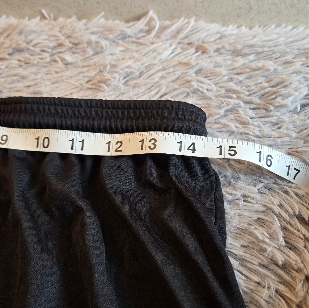 Nike Dri-Fit Black Shorts Size XL - Picture 8 of 10